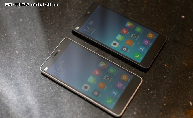 HTC One M9+是HTC在今年上半年針對大陸市場特別推出了旗艦機(jī)型，相比于M9，HTC One M9+加入了指紋識別功能，并且采用了更大尺寸的2K分辨率屏幕。同時也延續(xù)了HTC One M8經(jīng)典的全金屬一體成型機(jī)身以及后置雙攝像頭。現(xiàn)在我們發(fā)現(xiàn)這款上市價(jià)格高達(dá)4999元的手機(jī)直降兩千五，在國美在線僅售2489元!有打算購入M9+的小伙伴一定要抓住這次機(jī)會哦!