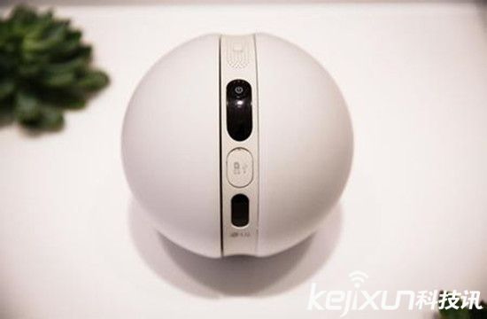 MWC2016智能家居看點(diǎn)：LG 翻滾機(jī)器人萌死人