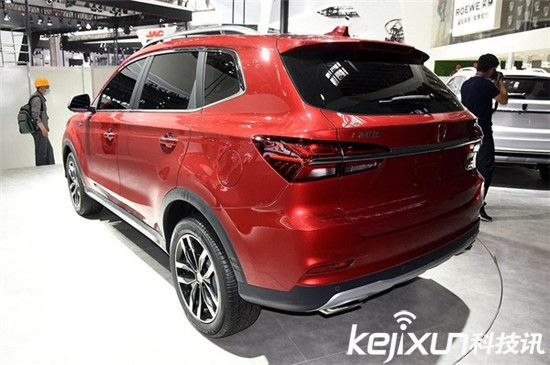 榮威RX5汽車正式發(fā)布 首款互聯(lián)網(wǎng)汽車搭載自主YunOS系統(tǒng)