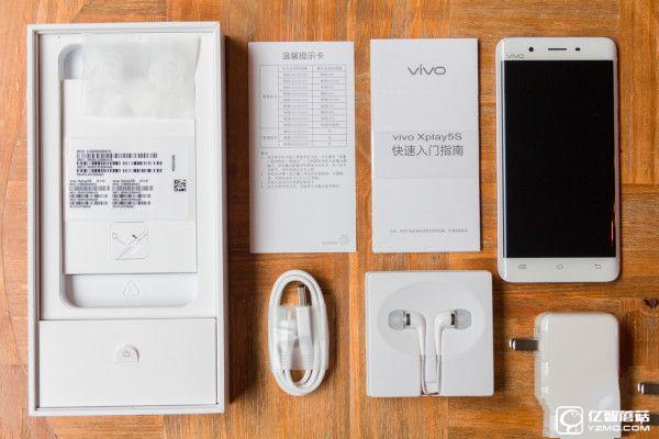 一代力作vivo Xplay5標(biāo)準(zhǔn)版&旗艦版對(duì)比評(píng)測(cè)
