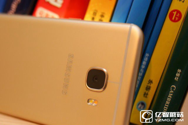 三星Galaxy C5評測：PK國產(chǎn)的正確姿勢 