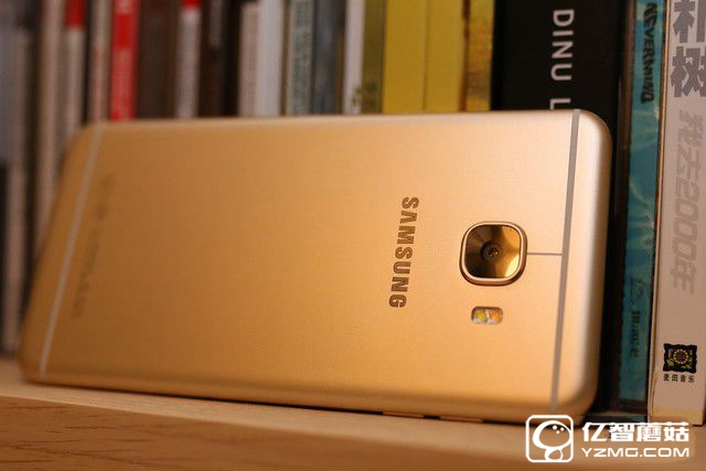 三星Galaxy C5評測：PK國產(chǎn)的正確姿勢 