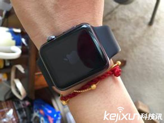 iwatch2換屏高能 蘋果收購這個(gè)屏幕到底是什么？