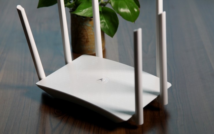 Moto摩路由發(fā)布摩路由M2，主打雙頻雙Wi－Fi