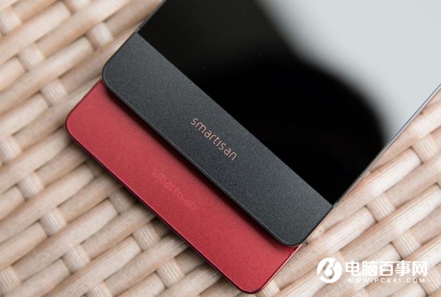 為什么都希望老羅出高端機(jī) 不讓錘子出款百元機(jī)？