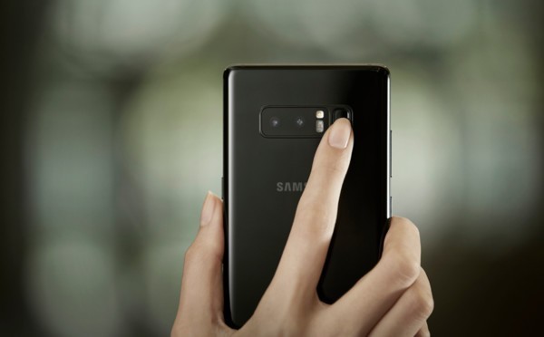 差異不止全面屏 iPhoneX對(duì)比三星Note8