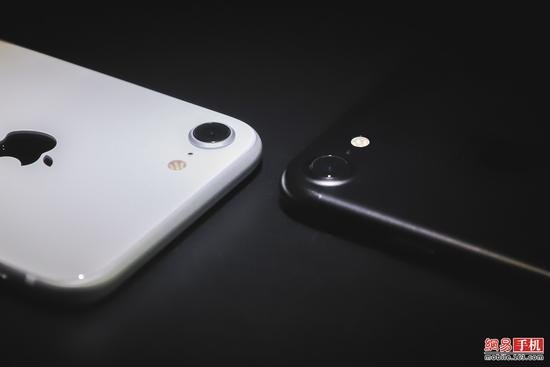 iPhone8/8 Plus全面評(píng)測：給你一個(gè)不等iPhoneX的理由