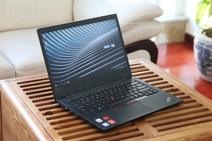 聯(lián)想ThinkPad E480商務(wù)本：i5-8250U處理器 RX550獨顯