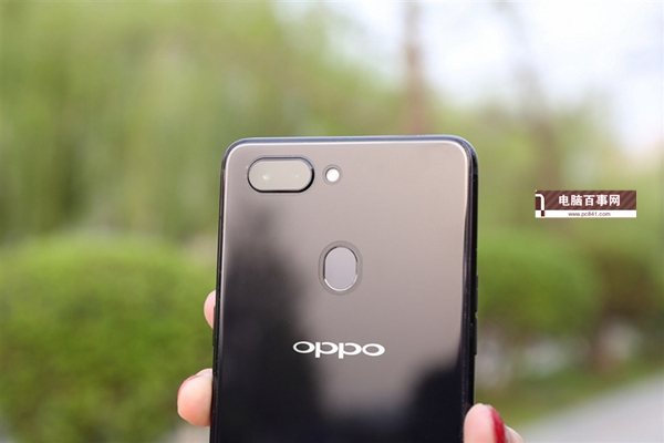 3K檔的熱門旗艦機 榮耀10和OPPO R15買哪個好？g