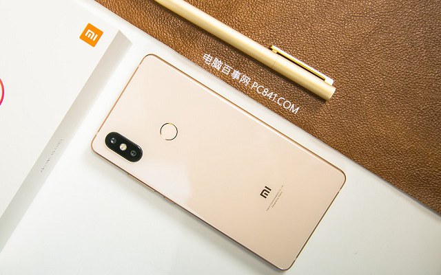 小米6X和小米8 SE哪個好？小米8 SE和6X區別對比