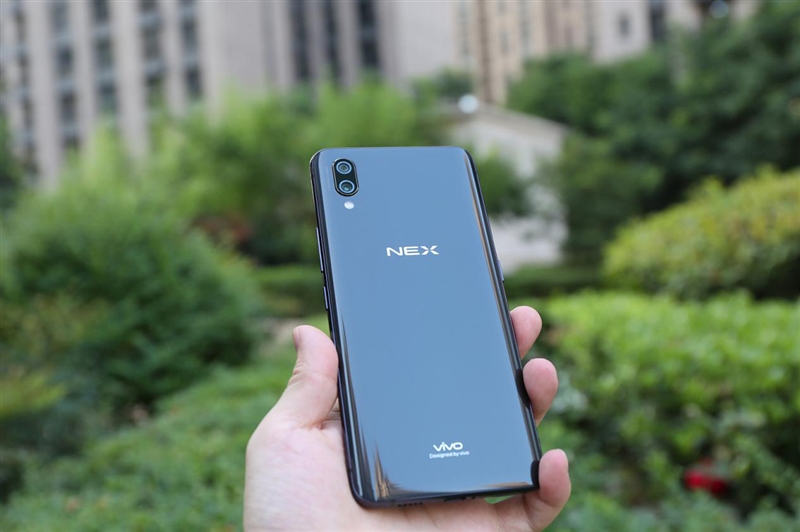 首發(fā)升降式相機 vivo NEX評測：這才是未來的手機