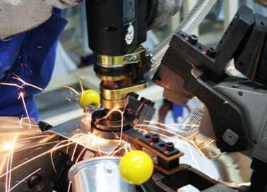 激光防護問題在國外是如何對待的？